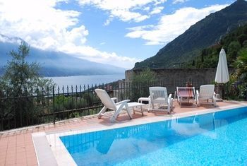 B&B Villa Fior Di Loto Limone sul Garda Exterior photo